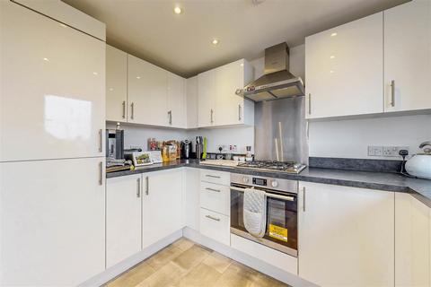 86 Kestrel Way, Perth, PH1 5FT