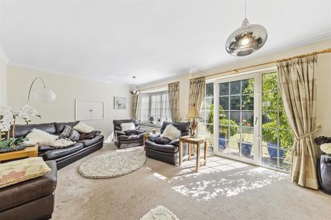 4 bedroom detached house for sale, Shelton Road, Shelton PE28