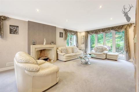 4 bedroom detached house for sale, Daws Hill, Chingford E4