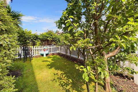 6 bedroom terraced house for sale, Percy Road, Whitley Bay