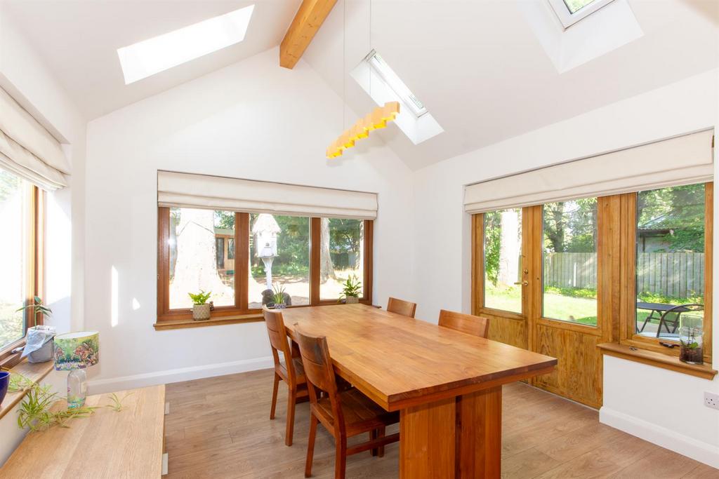 Dining / sun room