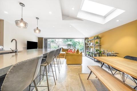 5 bedroom semi-detached house for sale, Berwyn Road, Herne Hill