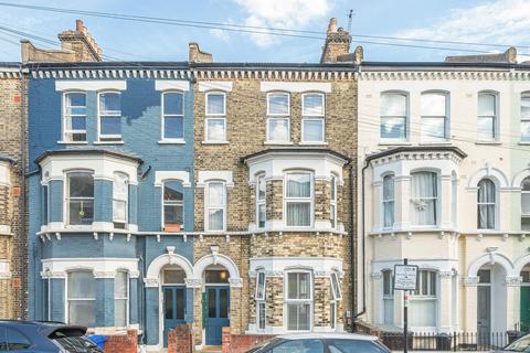 1 bedroom flat for sale, Strathblaine Road, Battersea