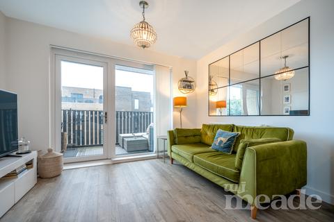 1 bedroom flat for sale, Merriam Close, Highams Park, E4