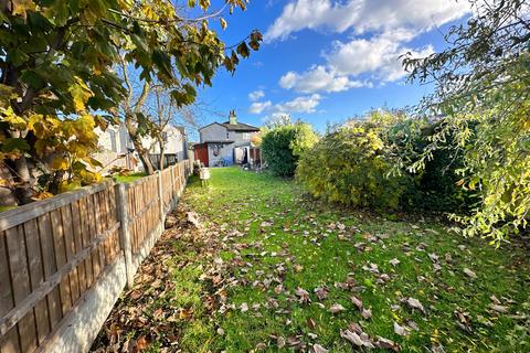 3 bedroom semi-detached house for sale, Spital Lane, Brentwood CM14