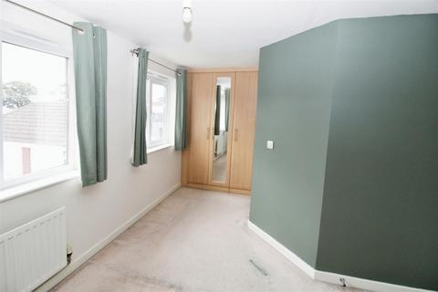 3 bedroom end of terrace house for sale, Acasta Way, Hull