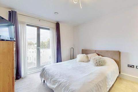 1 bedroom flat for sale, Bishops Road, London N6