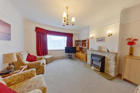 2 bedroom bungalow for sale, Belmont Close, Fareham PO14