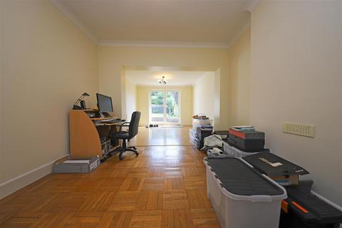 45 Foredown Drive, Portslade, Brighton, BN41 2BD