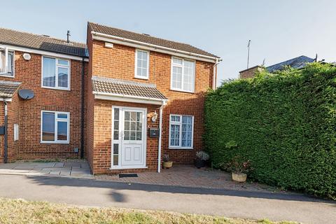 2 bedroom end of terrace house for sale, Old Station Way, Shefford, SG17