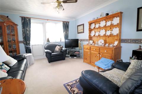 2 bedroom terraced house for sale, Ashurst Close, Crayford, Kent, DA1