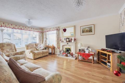 3 bedroom detached house for sale, Ellerslie Lane, Bexhill-On-Sea