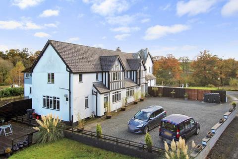 4 bedroom character property for sale, Crossgates, Llandrindod Wells, LD1