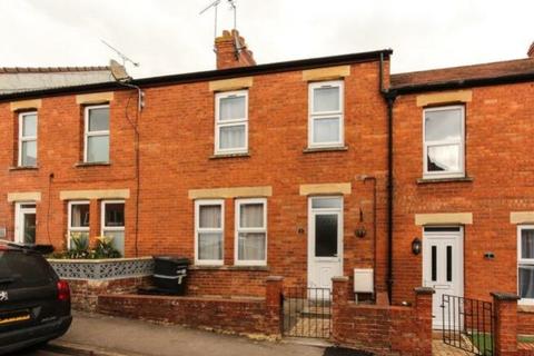 2 bedroom terraced house to rent, Alexandra Road, Yeovil