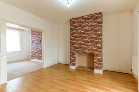 2 bedroom terraced house to rent, Alexandra Road, Yeovil