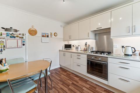 41 Craigbarnet Road, Milngavie, Glasgow, G62 7RA