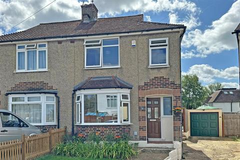 6 Prince Albert Square, Redhill, RH1 5AW