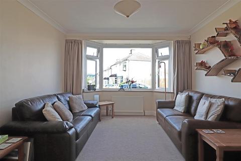 6 Prince Albert Square, Redhill, RH1 5AW