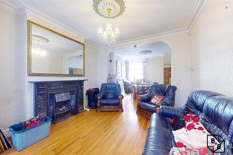 69 Dalmally Road, Croydon, CR0 6LY