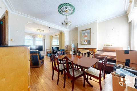 69 Dalmally Road, Croydon, CR0 6LY