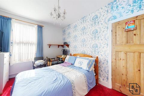 69 Dalmally Road, Croydon, CR0 6LY