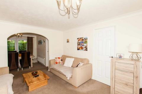 18 Barton Crescent, Chesterfield, S40 4UH