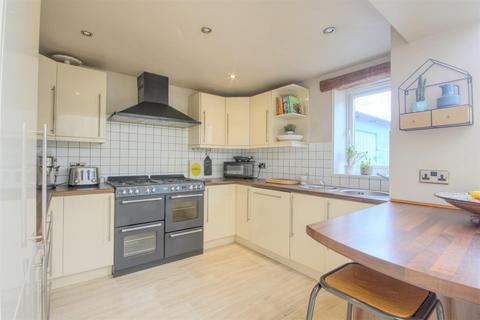 4 bedroom terraced house for sale, School Lane, Earby