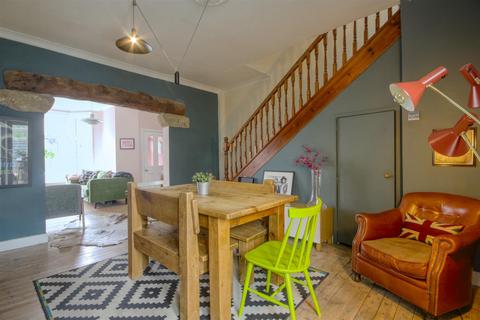 10 School Lane, Earby, Barnoldswick, BB18 6QF