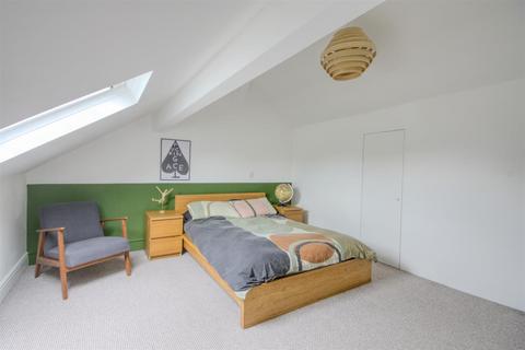 10 School Lane, Earby, Barnoldswick, BB18 6QF
