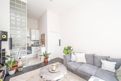 1 bedroom flat for sale, Fellows Road, Belsize Park, London, NW3