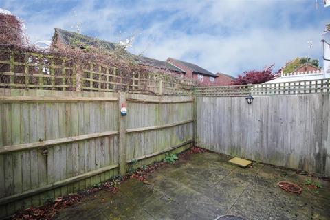 1 bedroom bungalow for sale, Southgate, Crawley, West Sussex. RH11 8AS