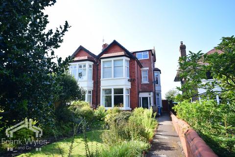 2 bedroom apartment for sale, Flat 3, 103 St. Annes Road East, Lytham St. Annes, Lancashire