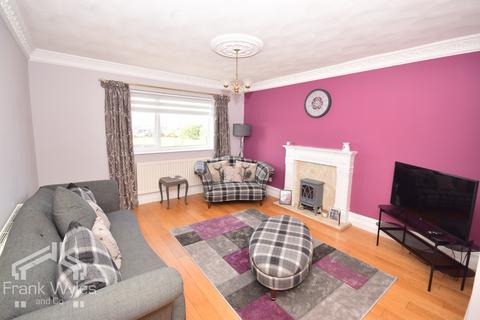 2 bedroom apartment for sale, Flat 3, 103 St. Annes Road East, Lytham St. Annes, Lancashire