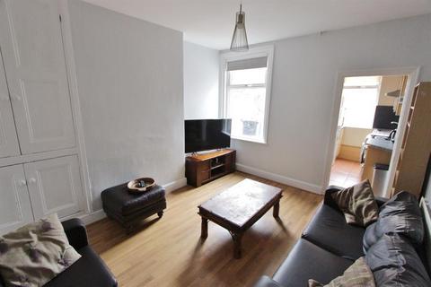 4 bedroom terraced house to rent, Pomona Street , Sheffield, S11 8JL