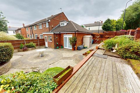 1 bedroom semi-detached bungalow for sale, Westbourne Park, Urmston, Manchester, M41