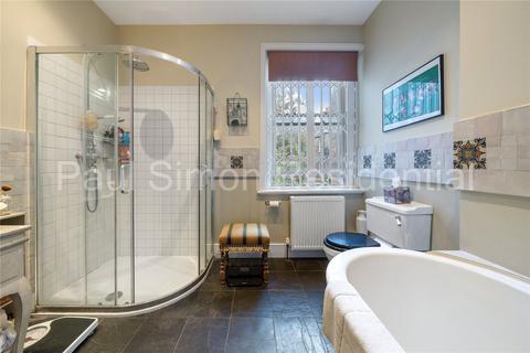 4 bedroom terraced house for sale, Salisbury Road, London, N4