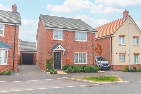 4 bedroom detached house for sale, Ramsay Drive, Leighton Buzzard