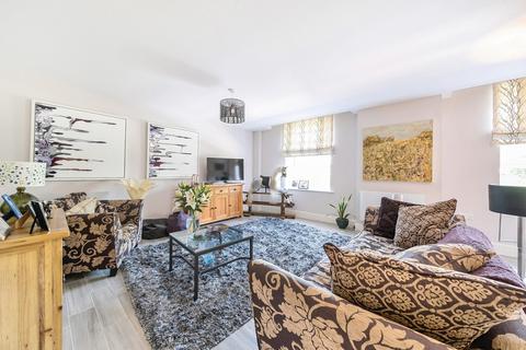 3 bedroom apartment for sale, Summerhouse Lane, Harefield, Uxbridge