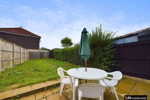 3 bedroom terraced house for sale, Micklefield Way, Borehamwood WD6