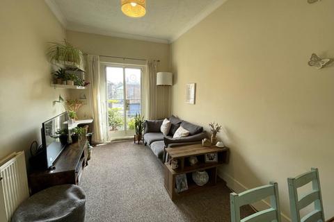 1 bedroom flat to rent, Victoria Grove, Hove, East Sussex