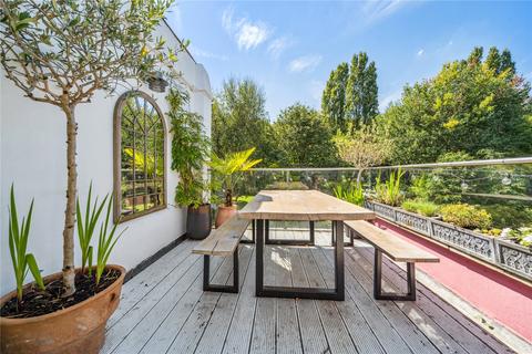 2 bedroom apartment for sale, Buckmaster Road, SW11