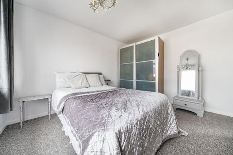 8 Bradshaw Close, Windsor, SL4 5PS