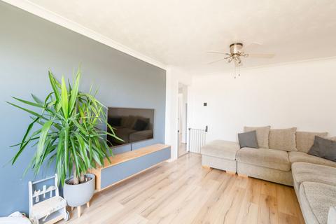 161 Beccles Road, Lowestoft, NR33 8PA