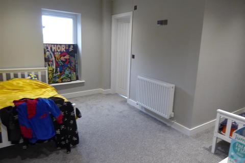 2 bedroom flat to rent, Alexandra Road, Cleethorpes