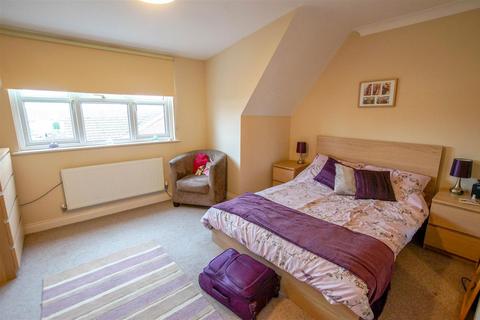 2 bedroom maisonette for sale, Guildford Close, Southbourne