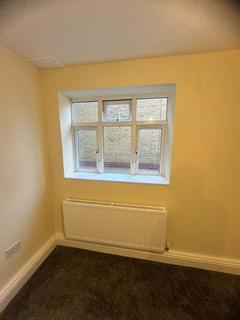 2 bedroom flat to rent, High Road, Leyton, London