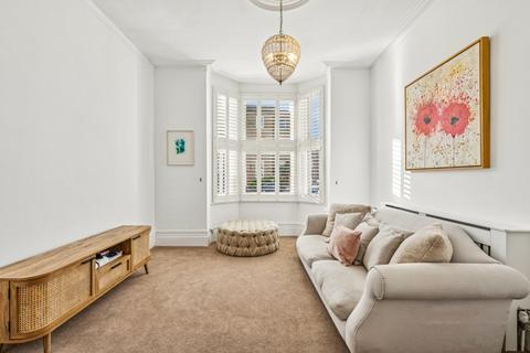 undefined, St. Ann's Crescent, London