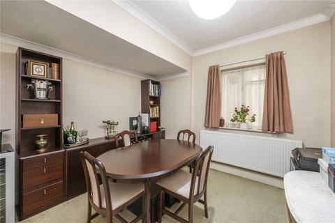 2 bedroom flat for sale, Belsize Park, Belsize Park, London