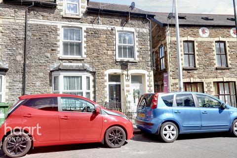 2 bedroom maisonette for sale, Osborne Road, Pontypool