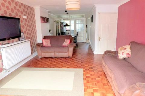 2 bedroom terraced house to rent, Barden Close, Harefield UB9